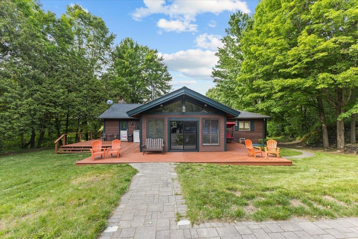 Property Photo: 668 Vt Route 105 VT 05483