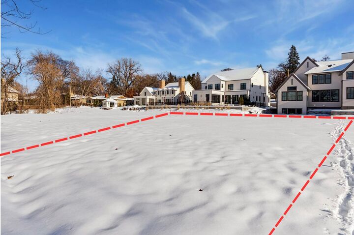 Property Photo: 104 Mississippi River Boulevard N MN 55104