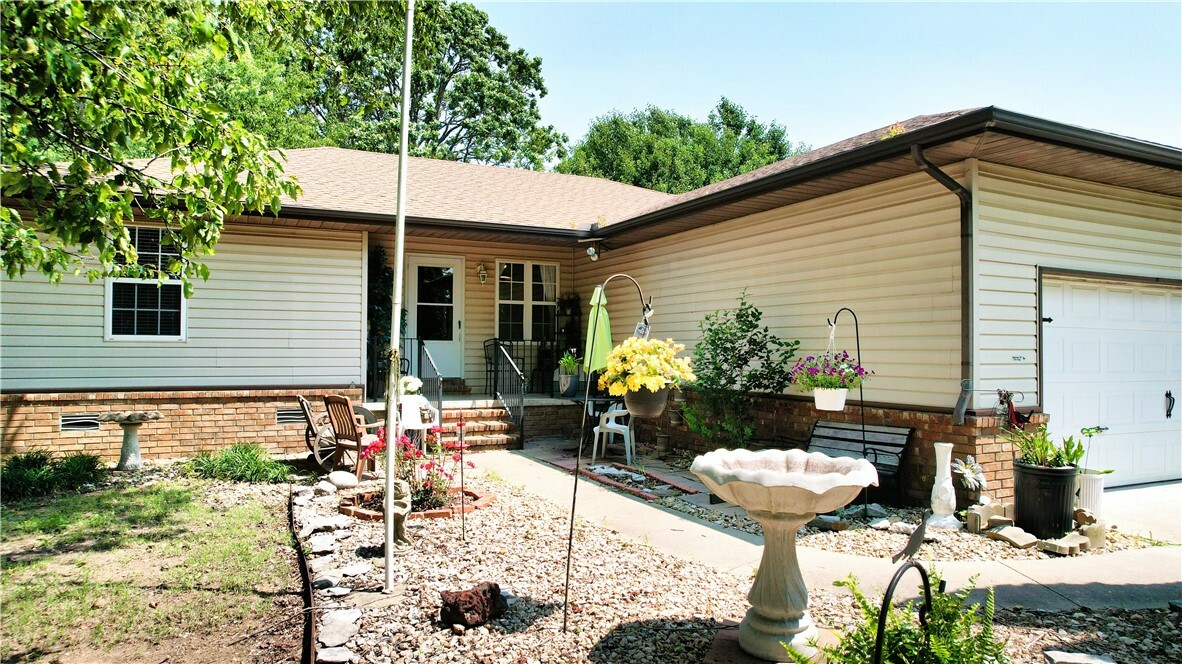Property Photo: 15829 N Wimpy Jones Road AR 72732