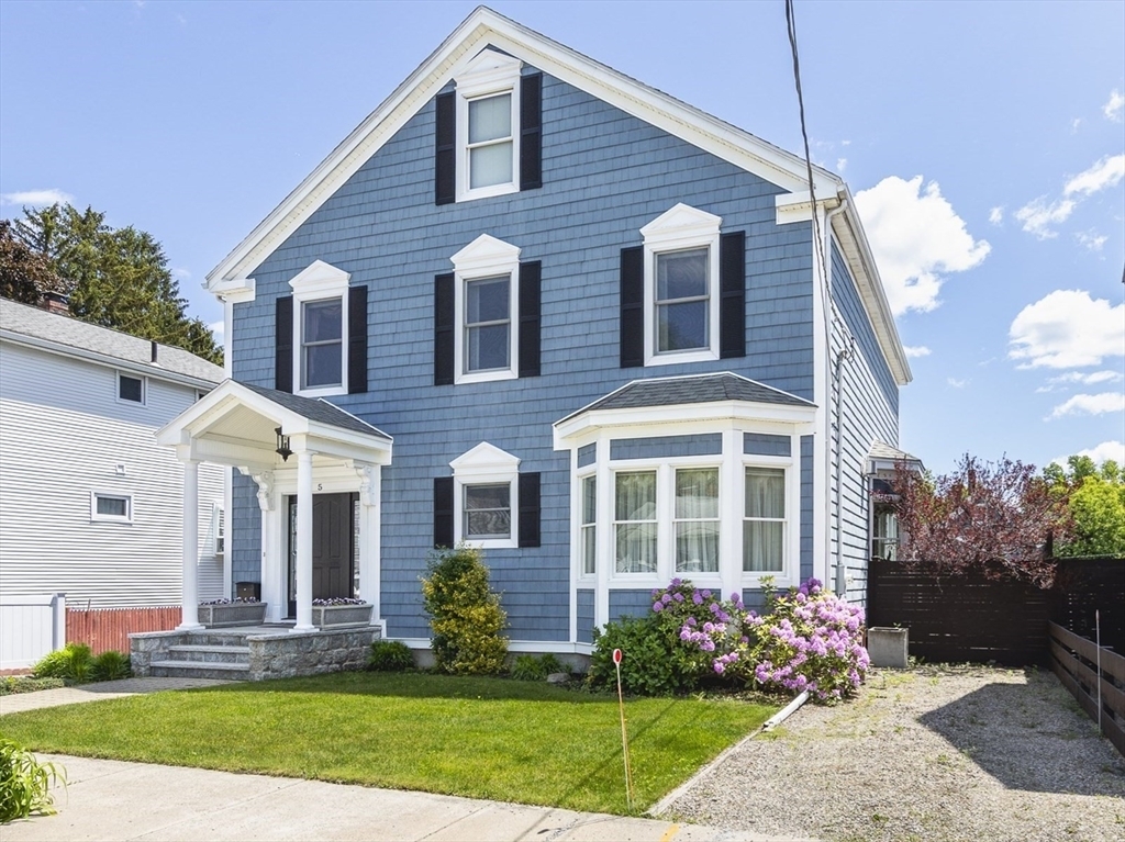 Property Photo:  5 Tremont Pl  MA 01960 
