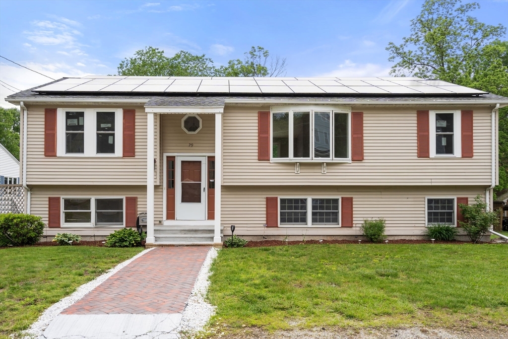 Property Photo: 29 Hudson Ave MA 01550