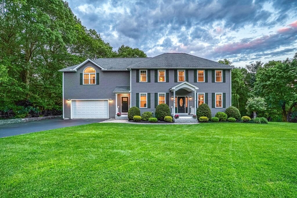 Property Photo:  23 Lamplighter Dr  MA 01545 