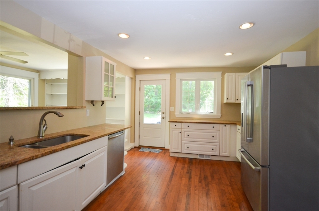 Property Photo: 222 N Main St MA 01588