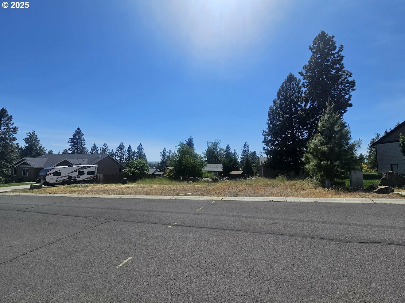 Property Photo:  1005 Hoodview Pl  WA 98620 