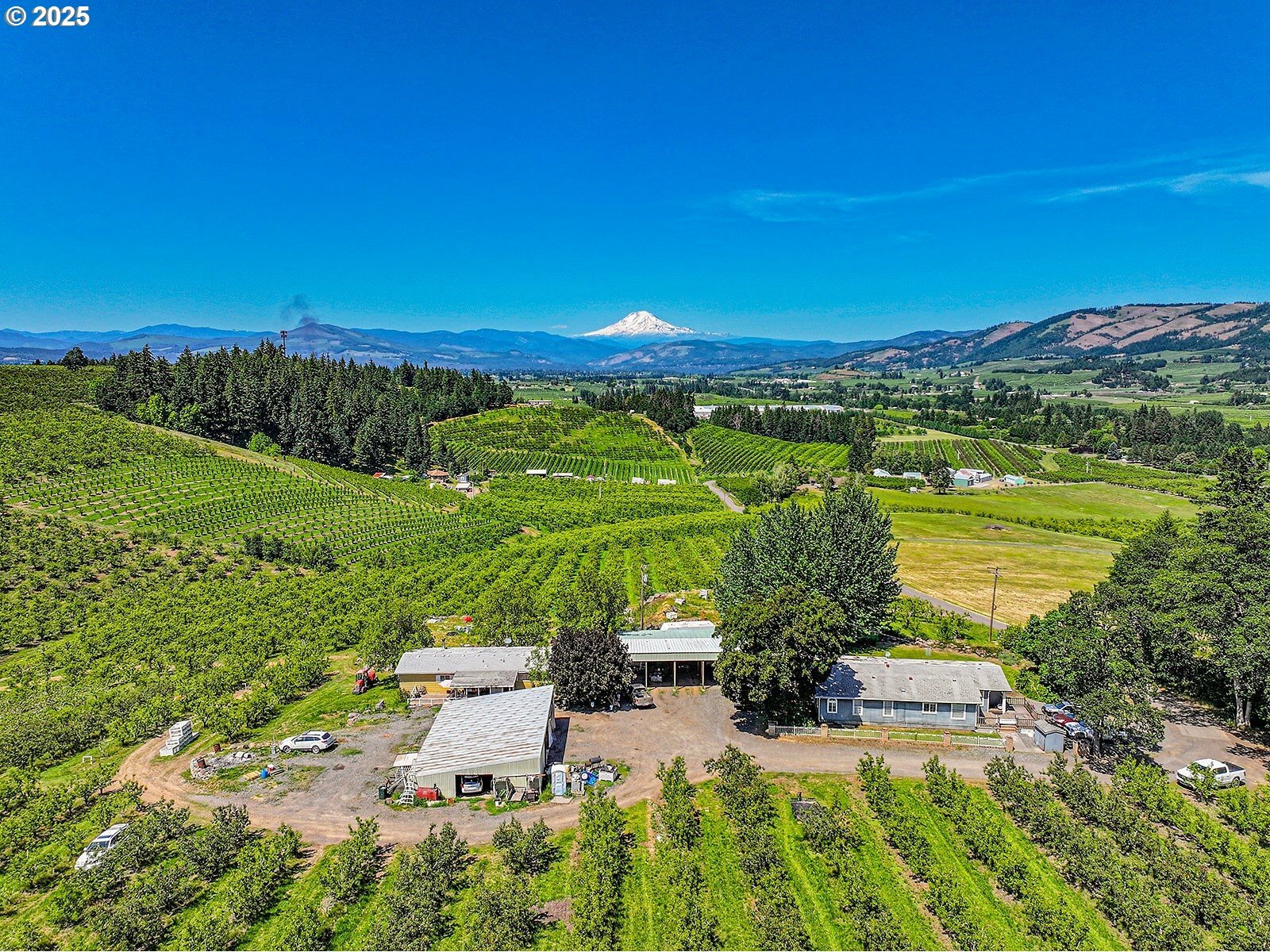 3720 Scott Rd  Hood River OR 97031 photo