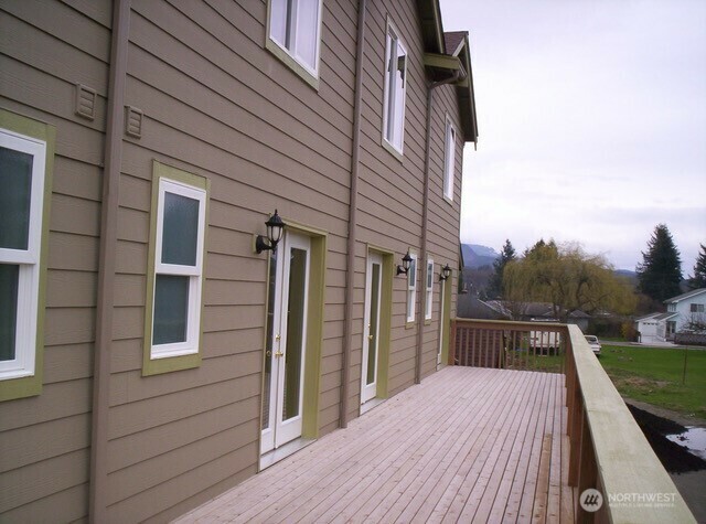 Property Photo: 849 Garden Green Place 849 WA 98294