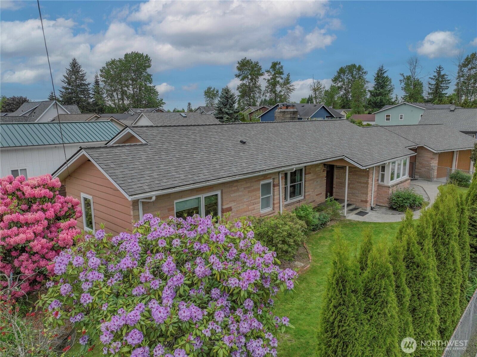 Property Photo: 15628 179th Avenue SE WA 98272