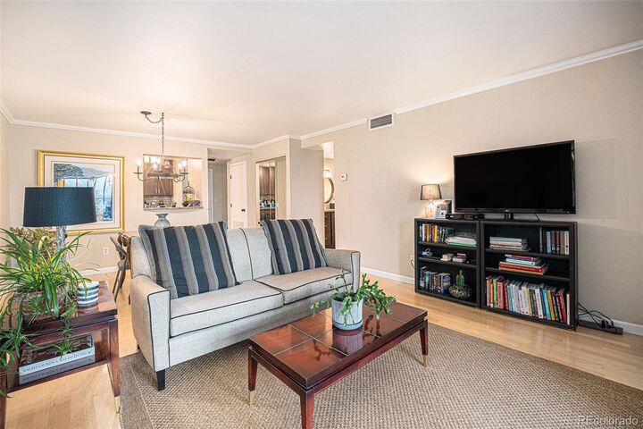 Property Photo: 800 N Pearl Street 1109 CO 80203