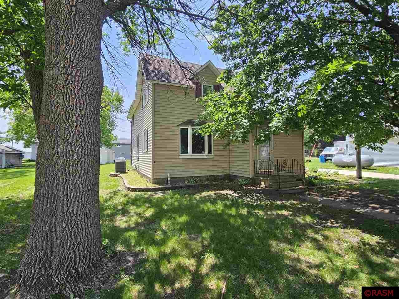 Property Photo: 202 3rd East Street MN 56041