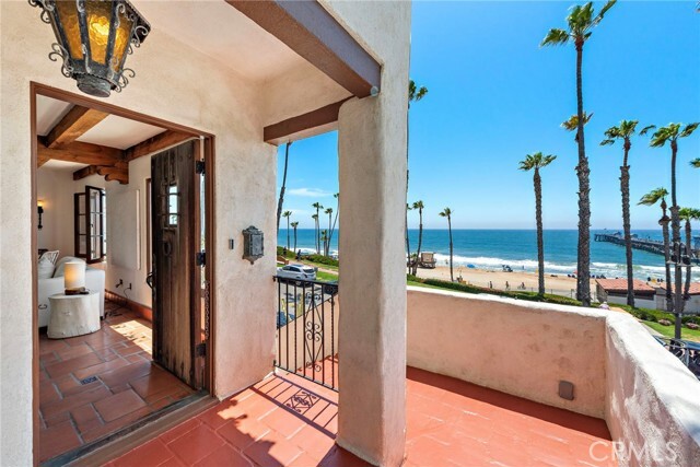 Property Photo: 606 Avenida Victoria CA 92672