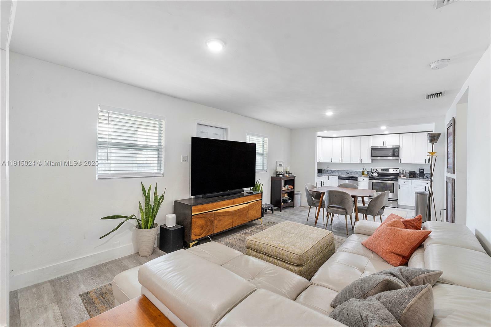 Property Photo: 1101 NW 40th St FL 33127