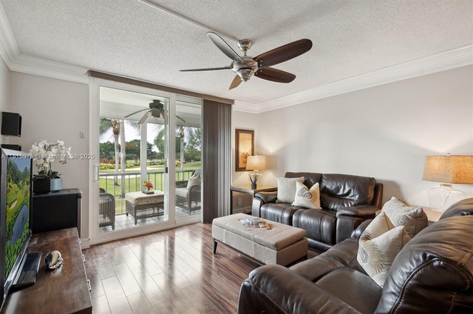 Property Photo: 9823 S Hollybrook Lake Dr 202 FL 33025