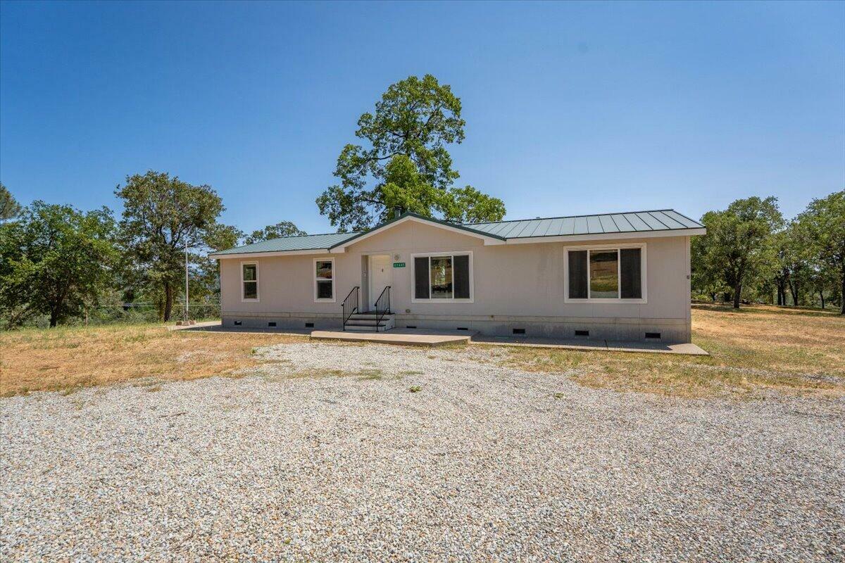 Property Photo: 27445 Lookout Mountain Road CA 96069