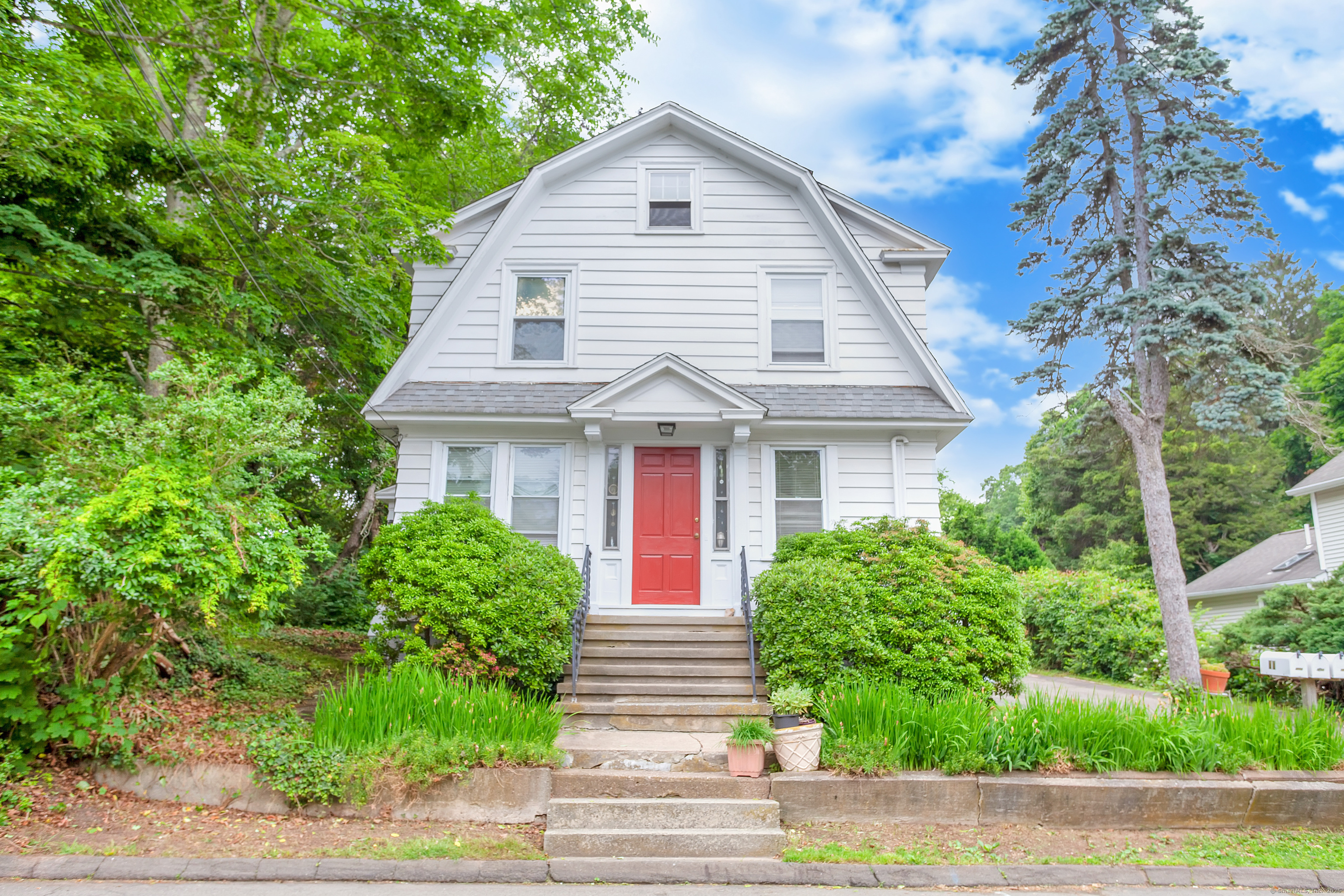 46 Chestnut Street  Branford CT 06405 photo