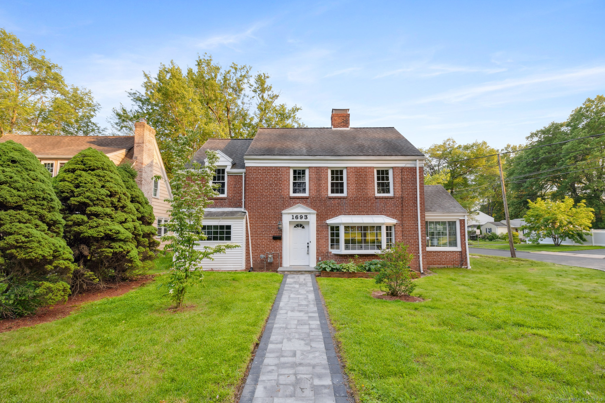 Property Photo: 1693 Asylum Avenue CT 06117