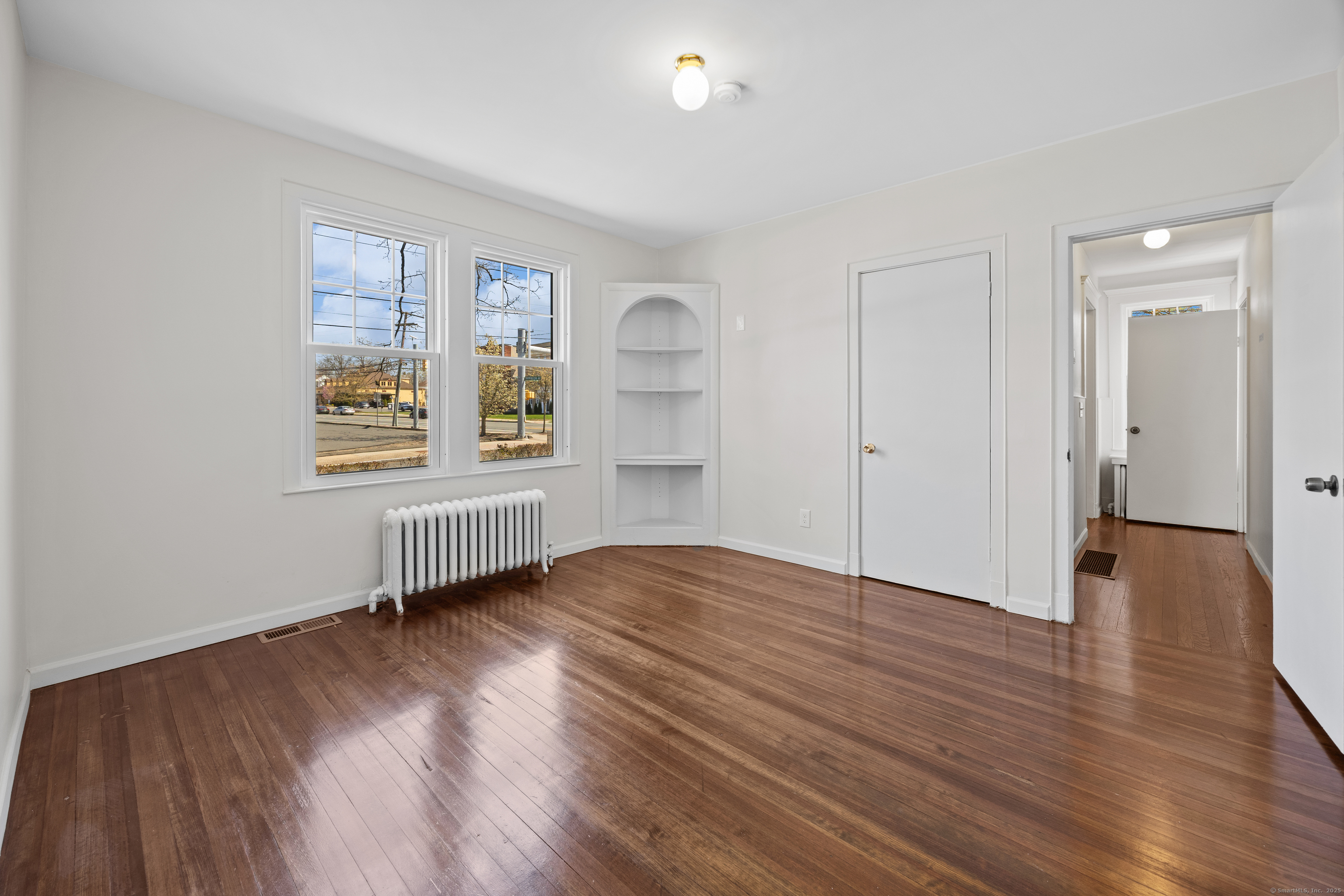 Property Photo: 850 Farmington Avenue CT 06119