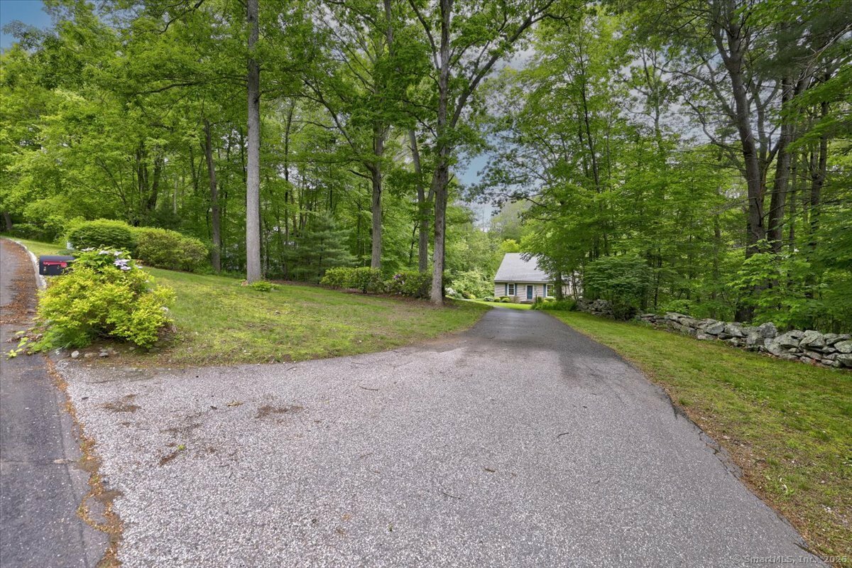 Property Photo: 19 Oak Leaf Circle CT 06238