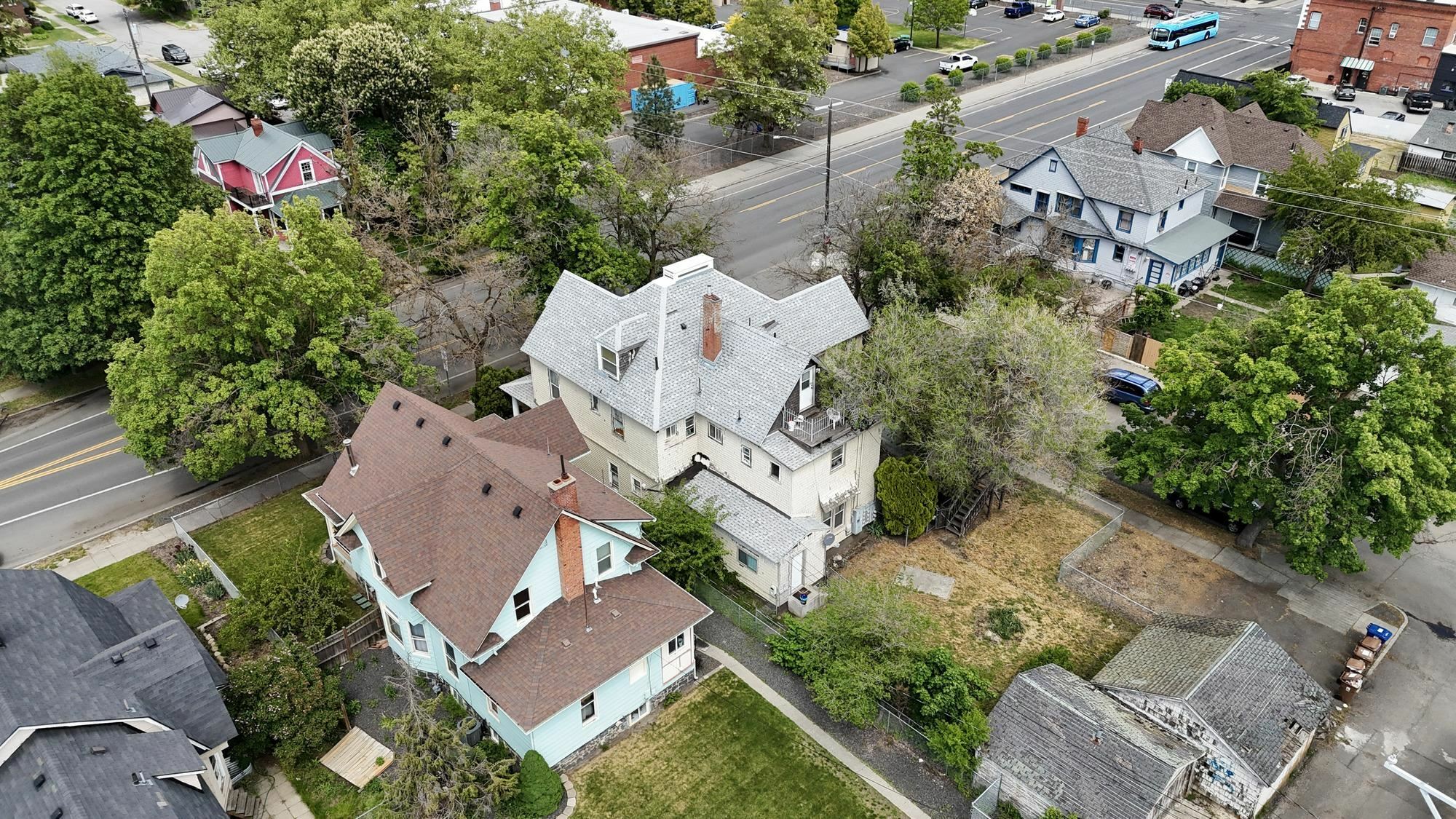 Property Photo: 1101 W Maxwell Ave WA 99201