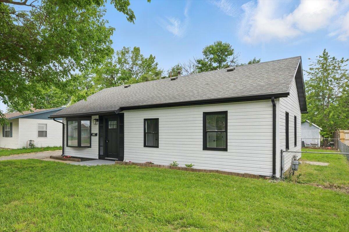 Property Photo:  1318 Lindwood Drive  IA 51510 