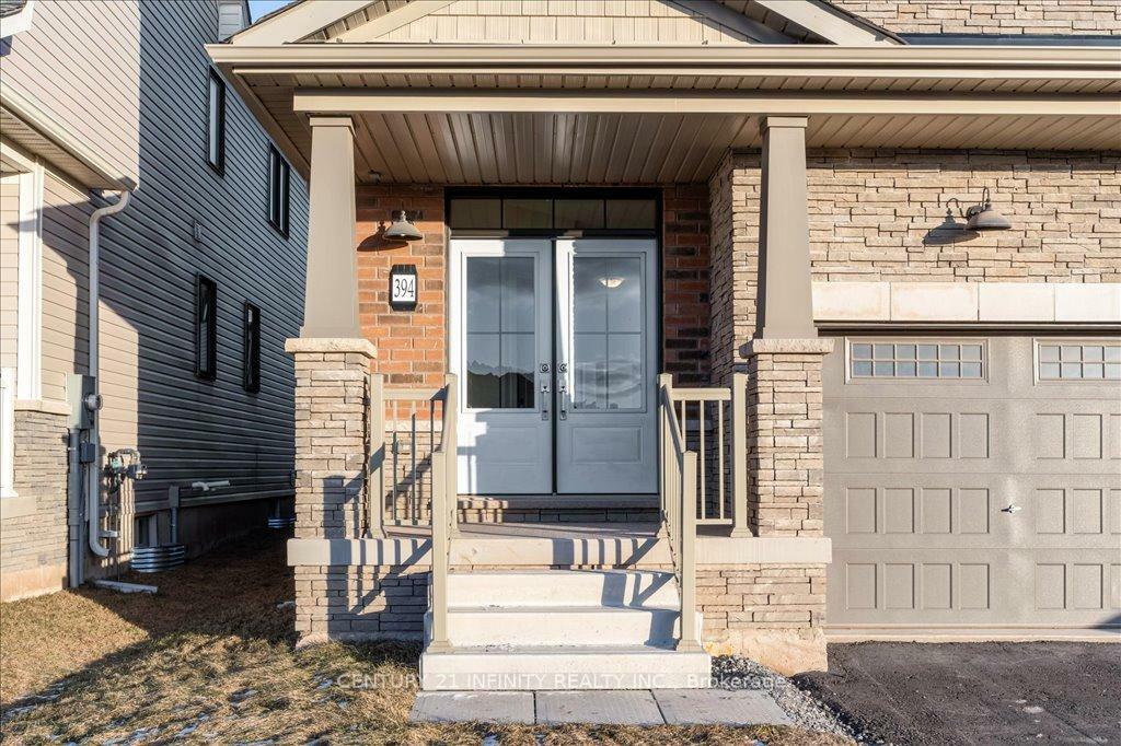Property Photo: 394 Eastbridge Avenue ON L3B 0M7