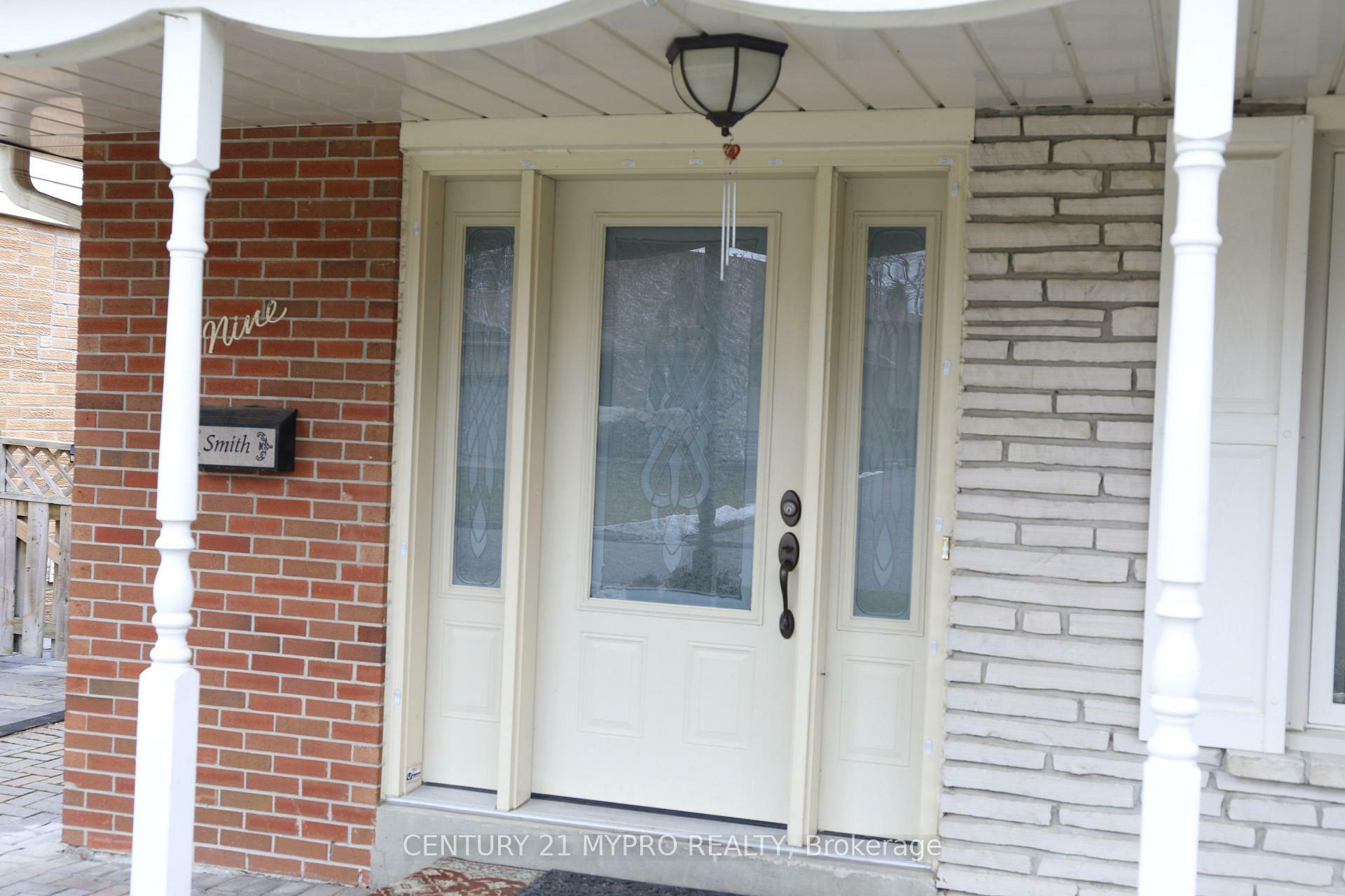 Photo de la propriété: 9 Tuscay Court ON L3R 1V2