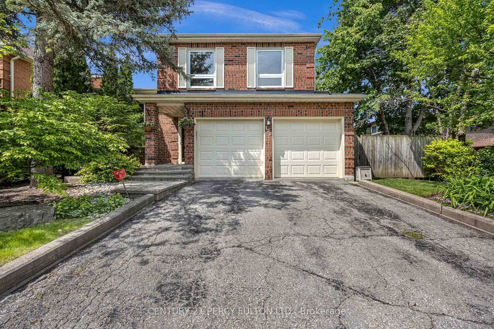 Photo de la propriété:  122 Wootten Way N  ON L3P 4C6 