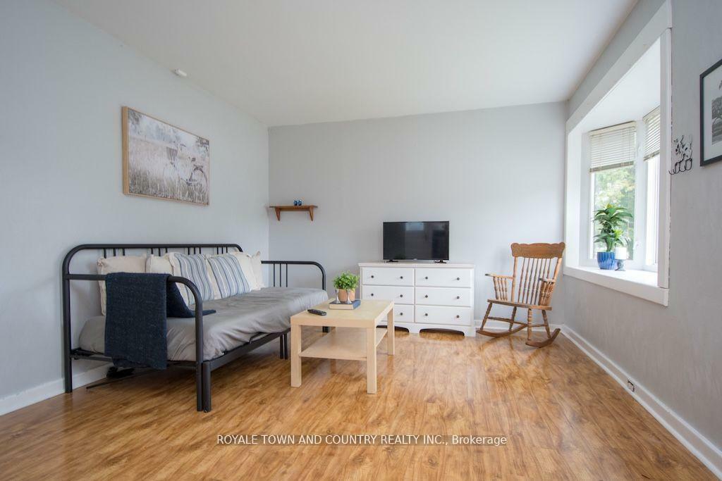 Photo de la propriété: 32 Adelaide Street S ON K9V 3J7