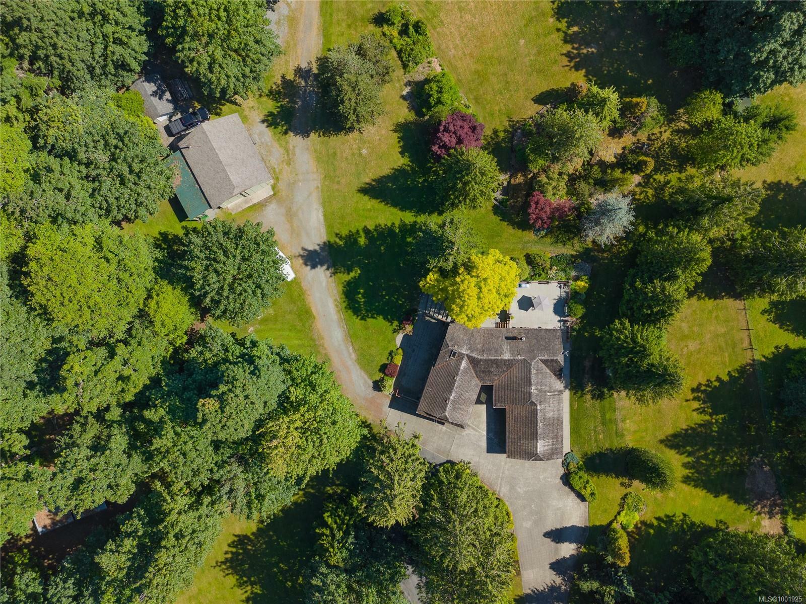 Property Photo: 3129 River Rd BC V0R 1K3
