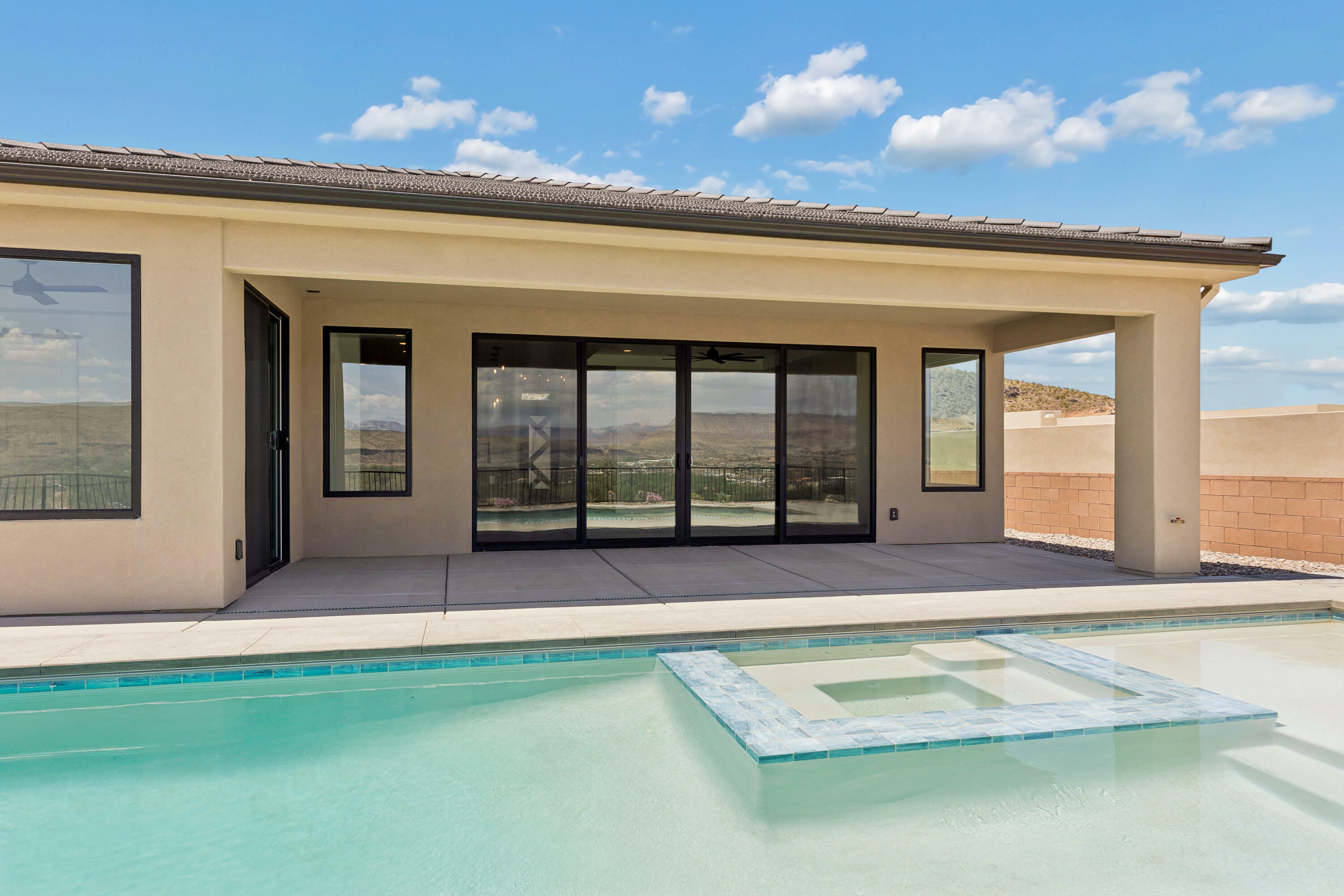 Property Photo: 579 S 1800 W UT 84737
