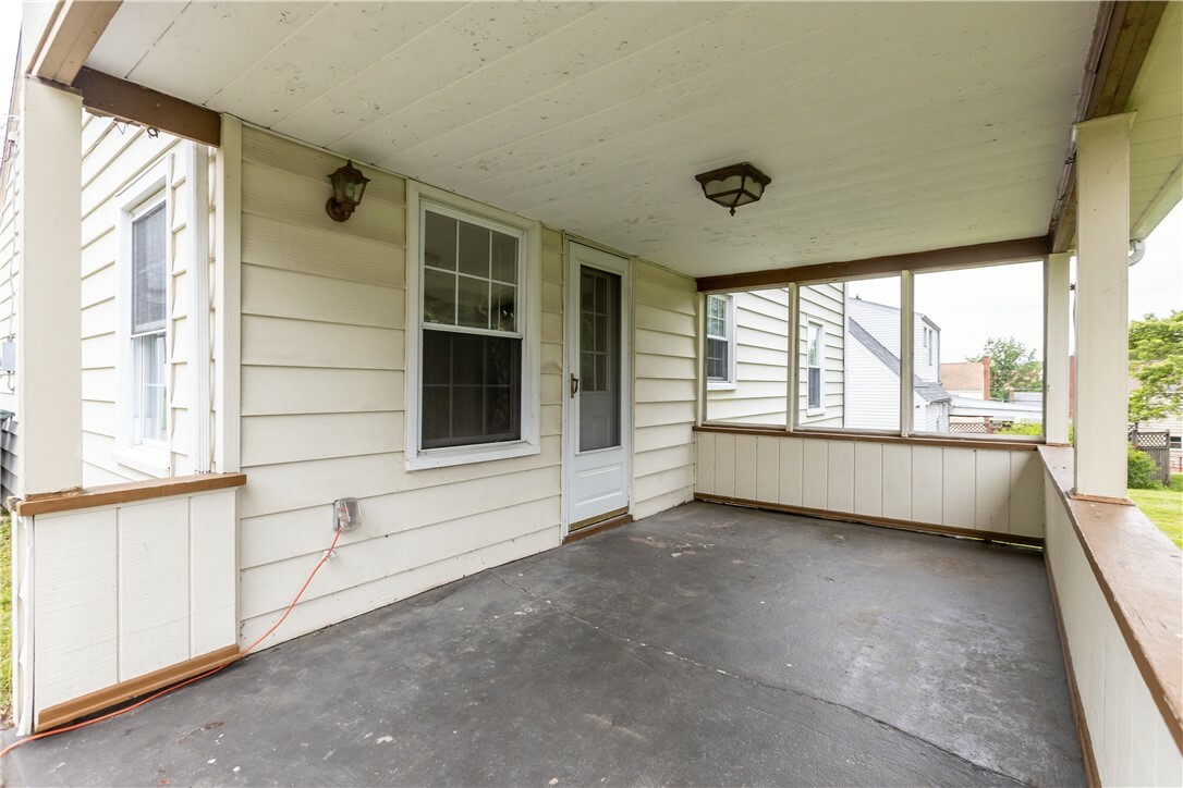Property Photo:  512 Pine Ave.  PA 16117 