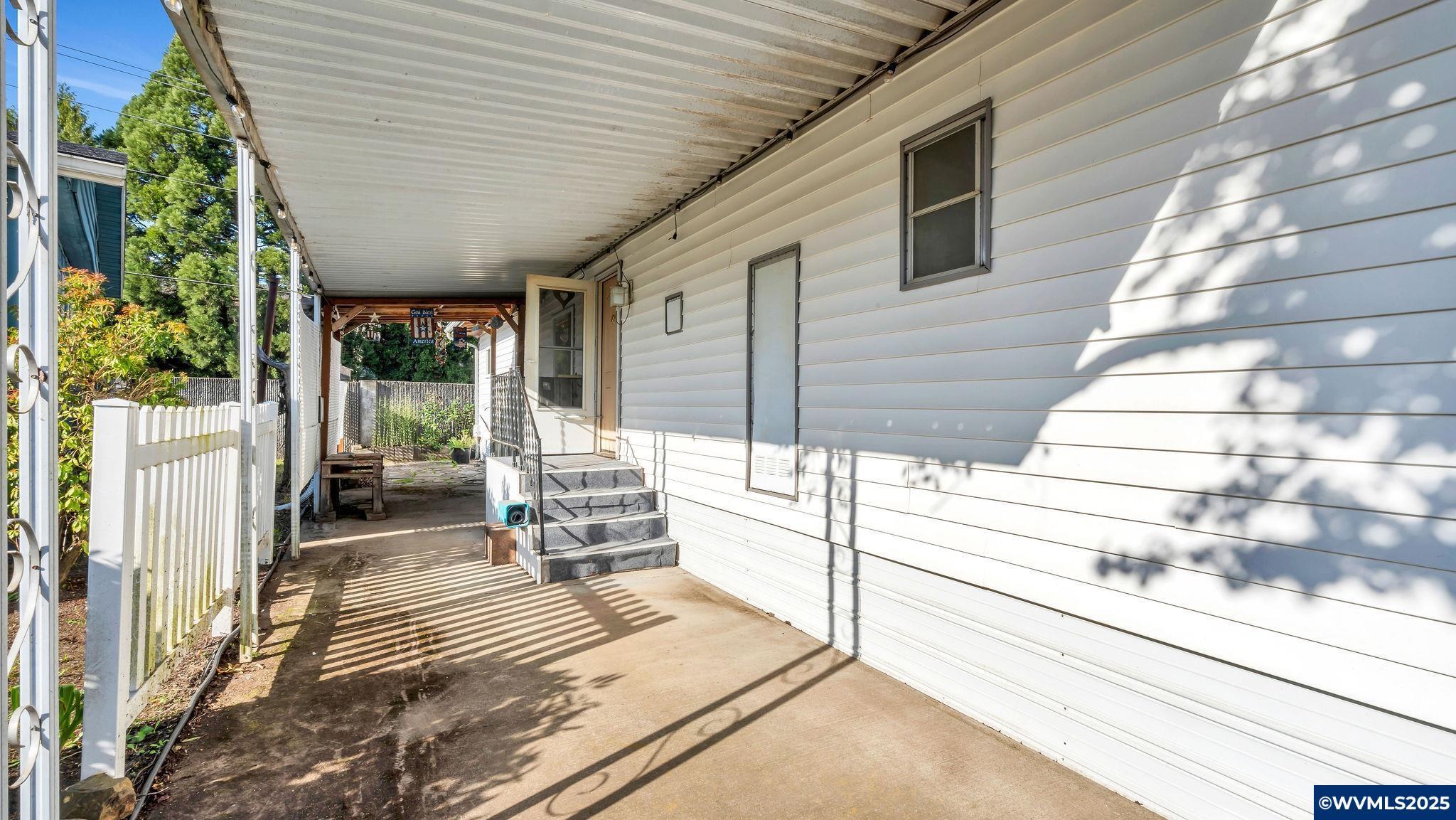 Property Photo: 5355 River Rd N 56 OR 97303