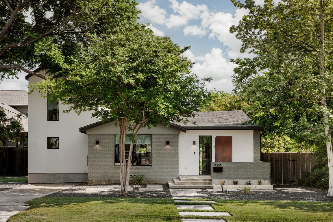 Property Photo:  928 E 54th Street  TX 78751 