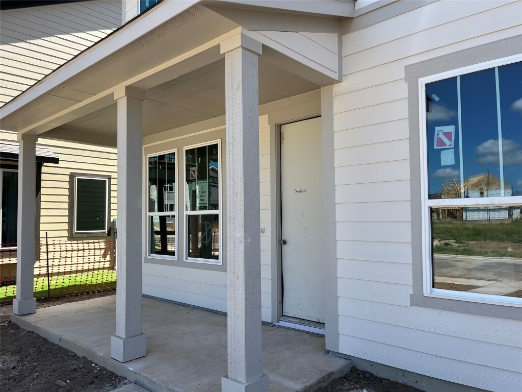 Property Photo: 212 Barret Drive TX 78642