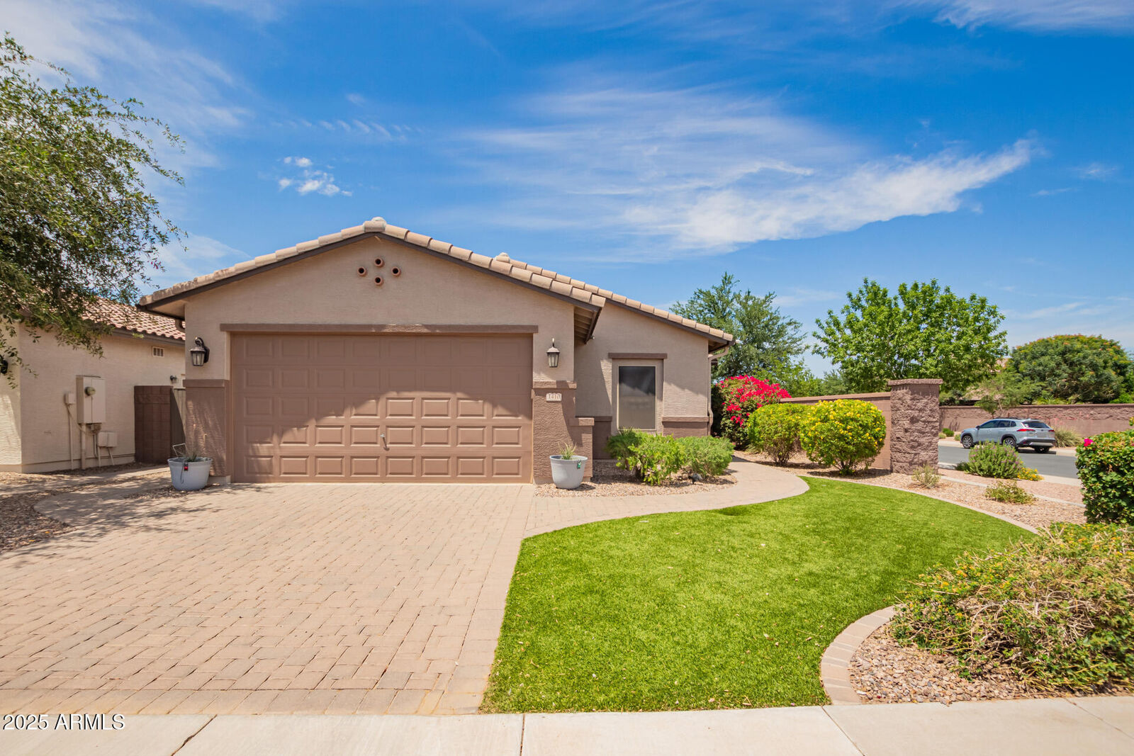 Property Photo:  1410 W Popcorn Tree Avenue  AZ 85140 