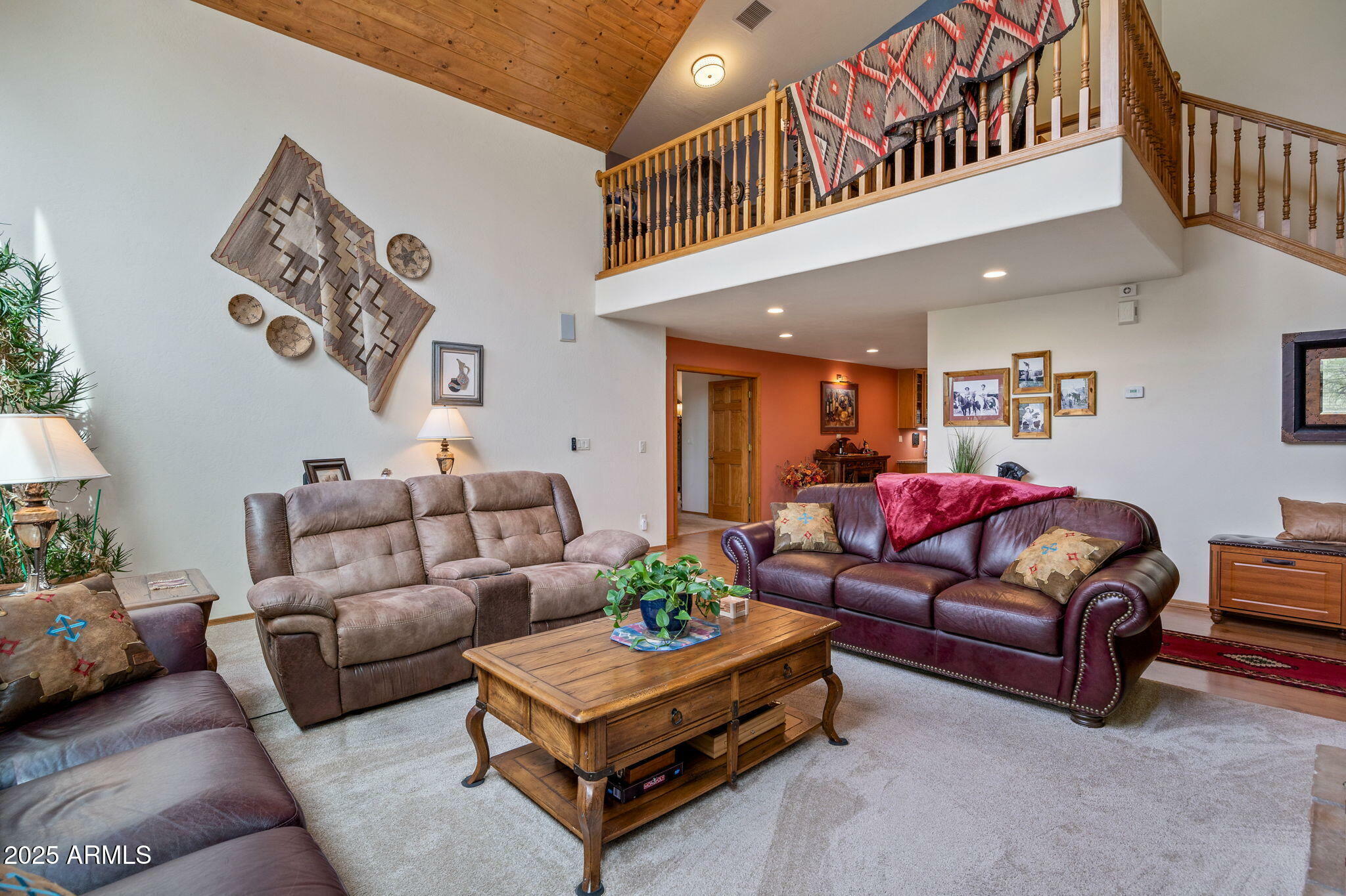 Property Photo: 2320 S Victoria Circle AZ 85901