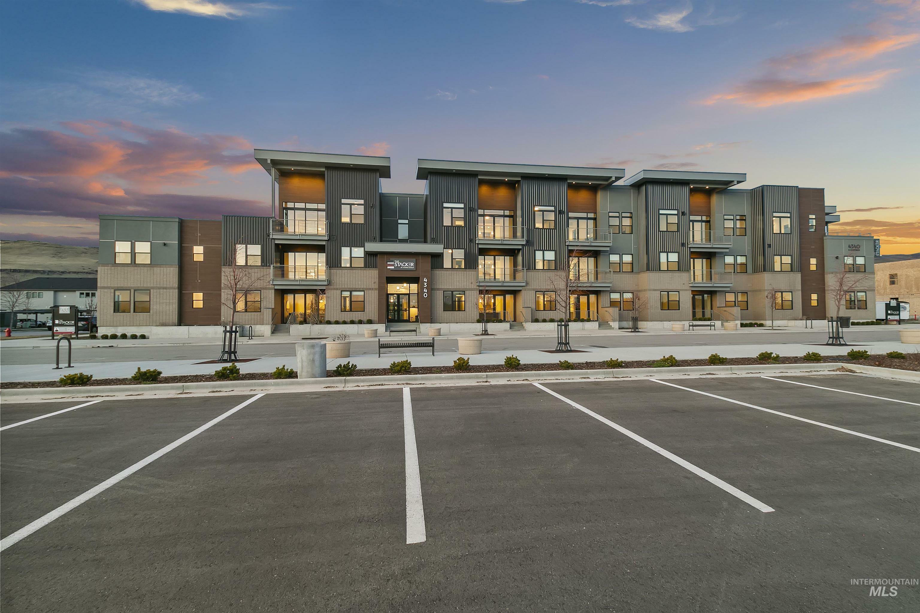 Property Photo: 4340 E Haystack St 304 ID 83716