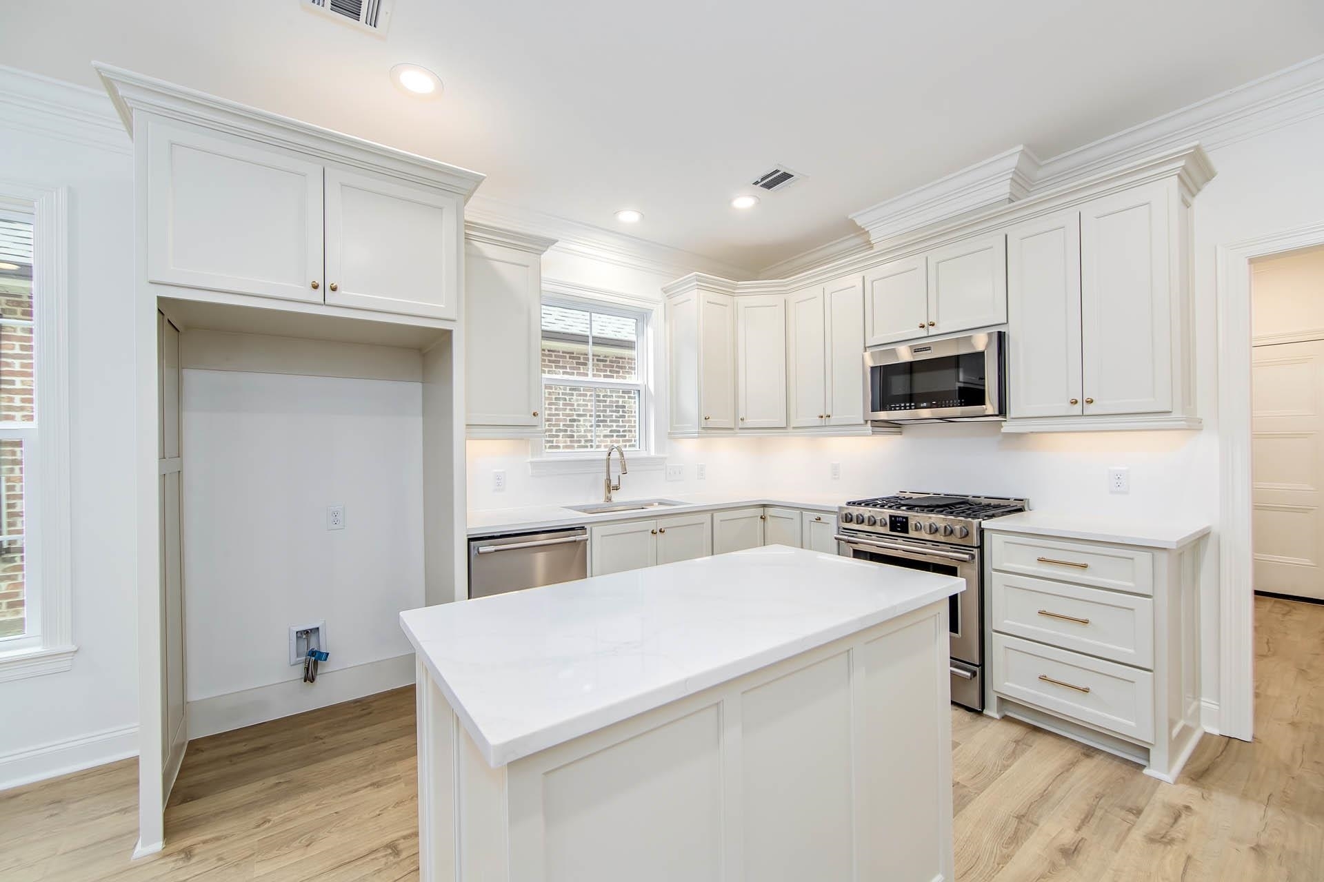 Property Photo: 129 Rue Saia LA 70360
