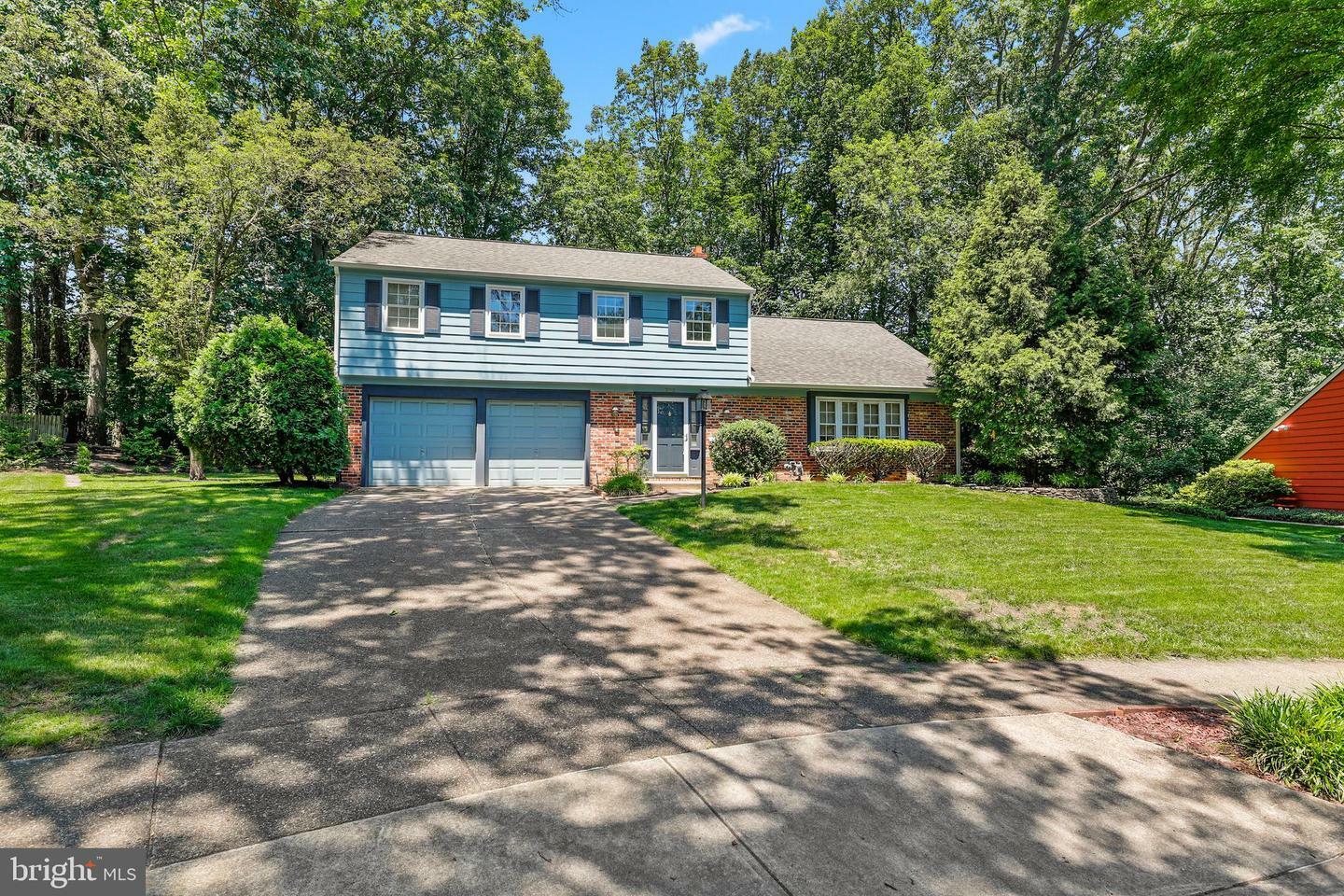 Property Photo: 202 Horse Shoe Court NJ 08034