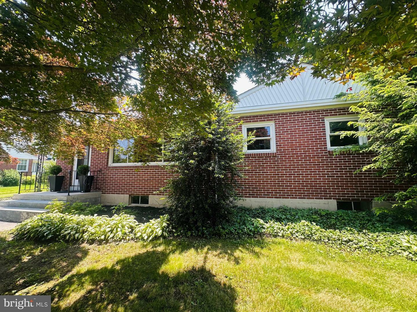 481 Laudermilch Road  Hershey PA 17033 photo