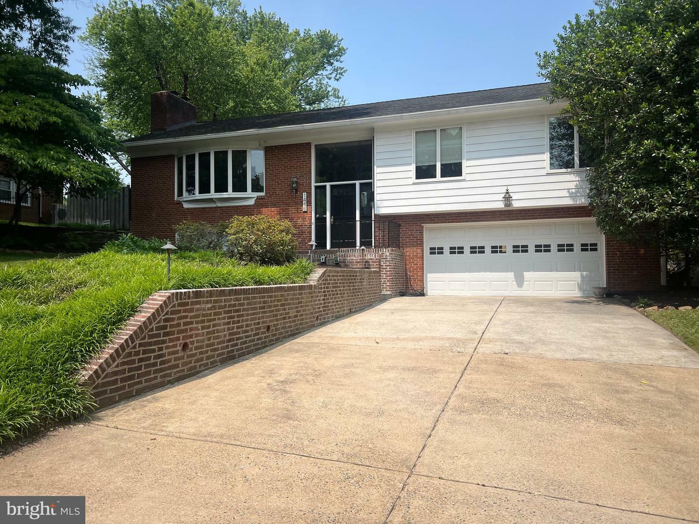 Property Photo: 1446 Colleen Lane VA 22101