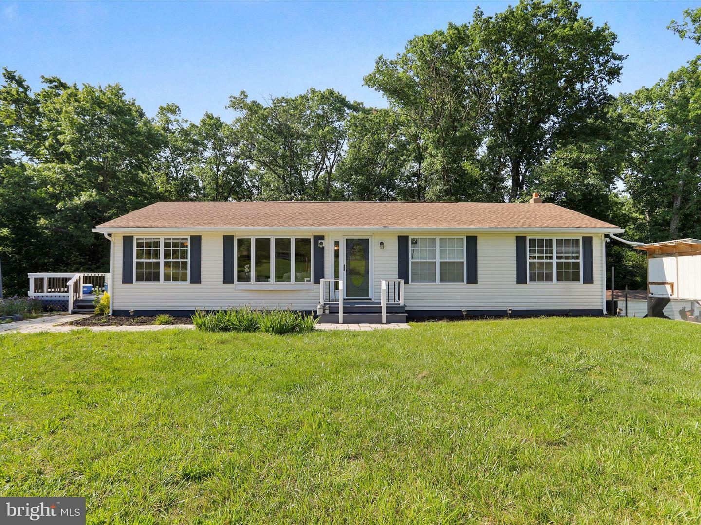 Property Photo: 51 Trent Arden Court WV 25405