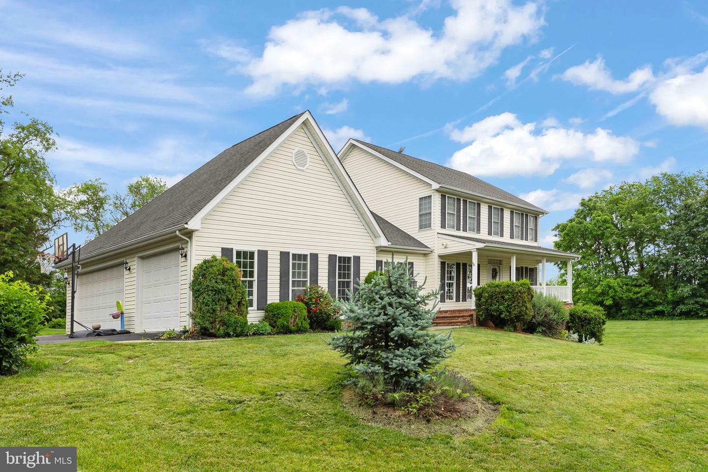 Property Photo: 162 Bunchberry Ridge Court VA 22655