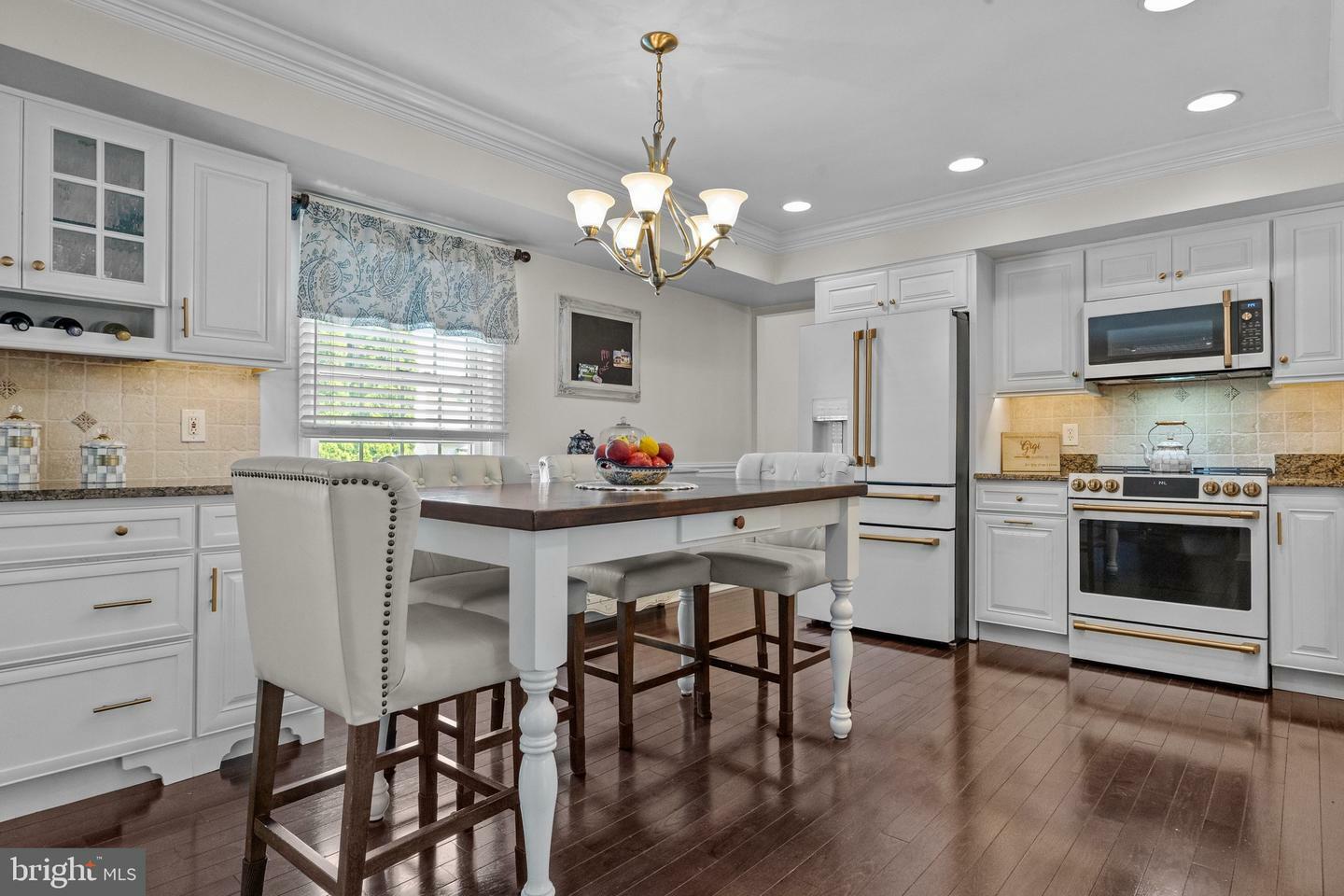 Property Photo: 94 Chancery Road PA 19047
