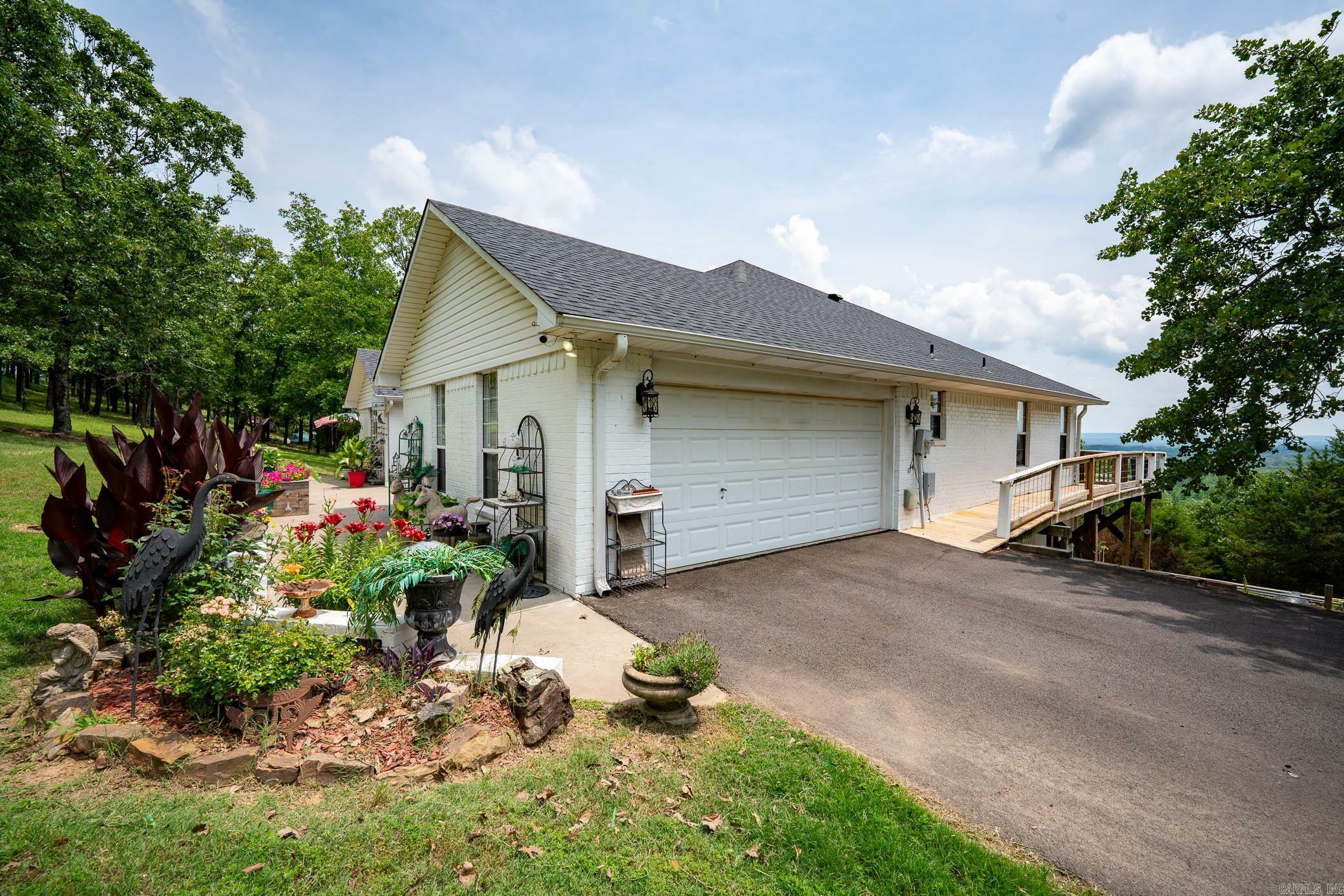 Property Photo: 55 Eagle Crest Drive AR 72032