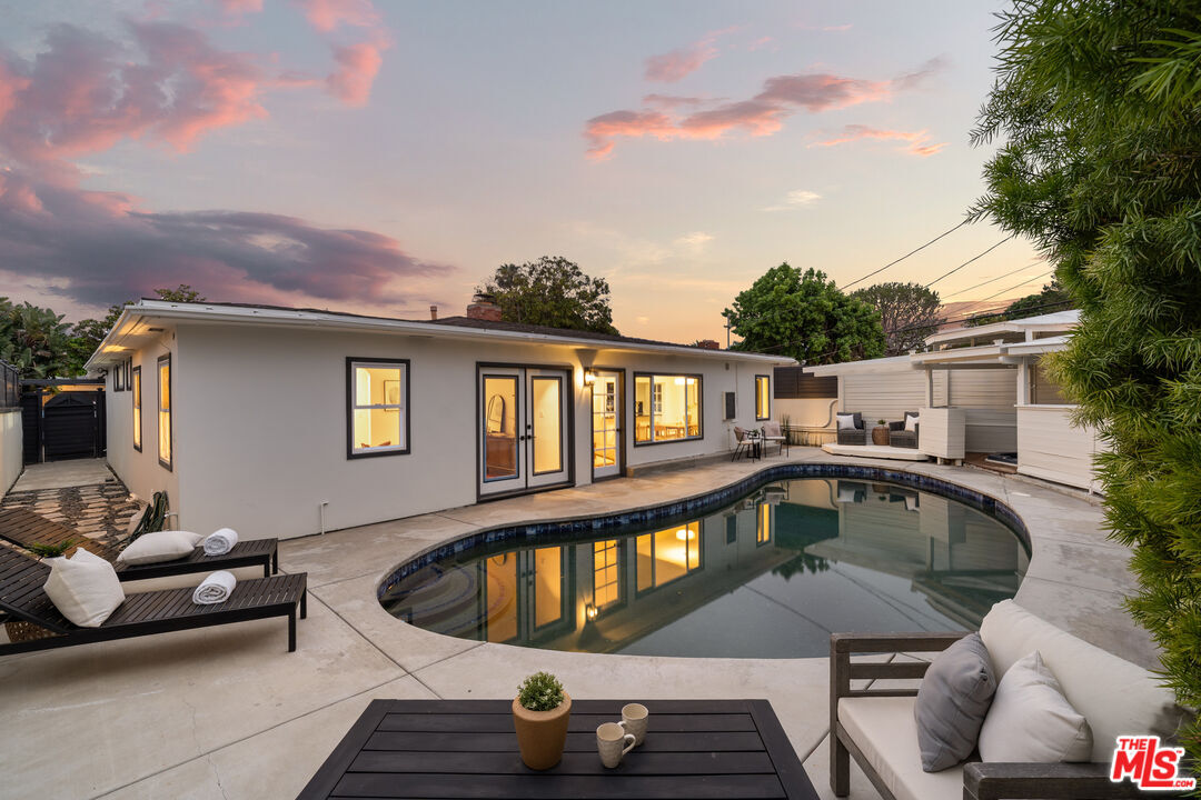 Property Photo:  7363 W 87th Pl  CA 90045 
