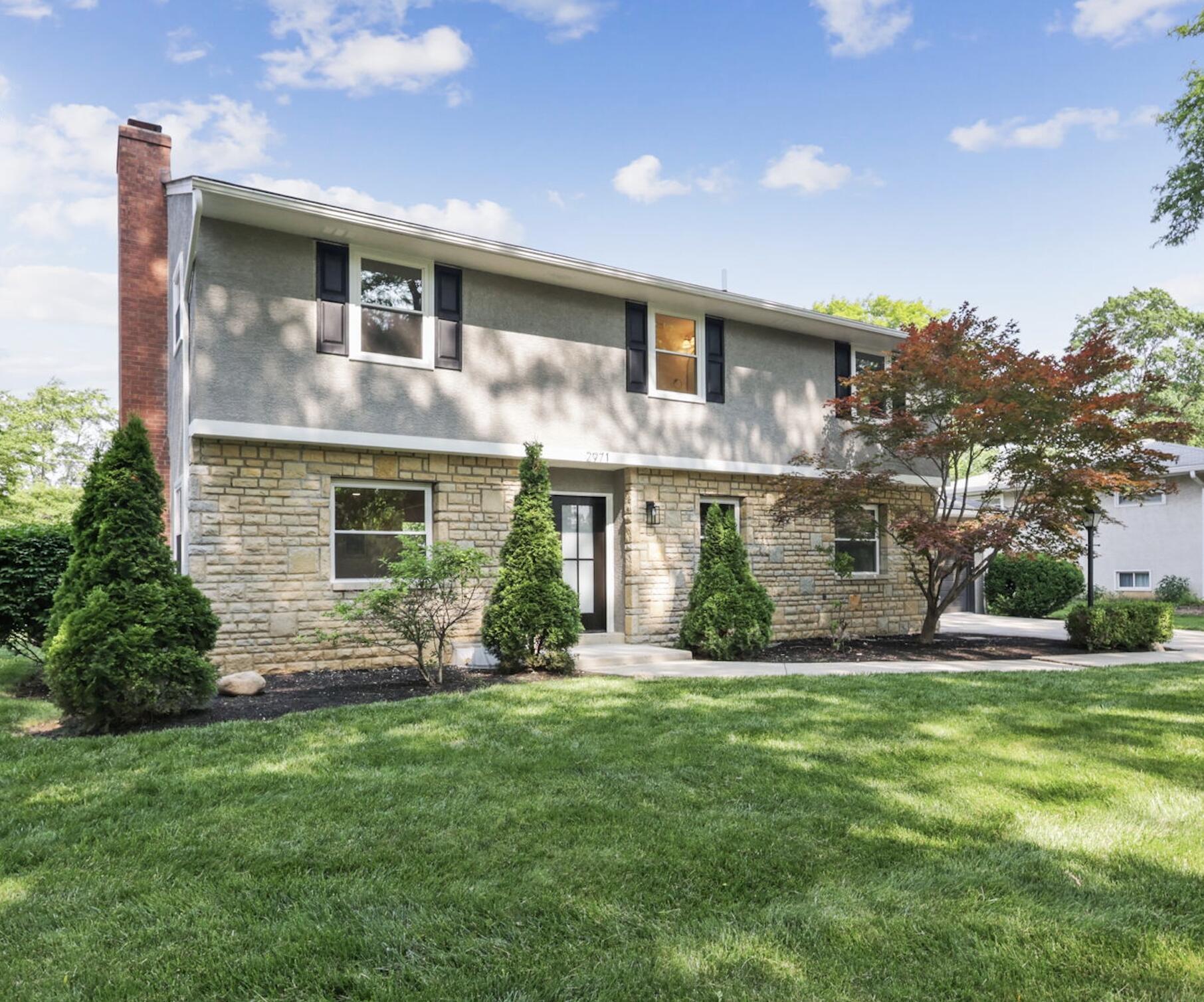 Property Photo: 2971 Wellesley Drive OH 43221