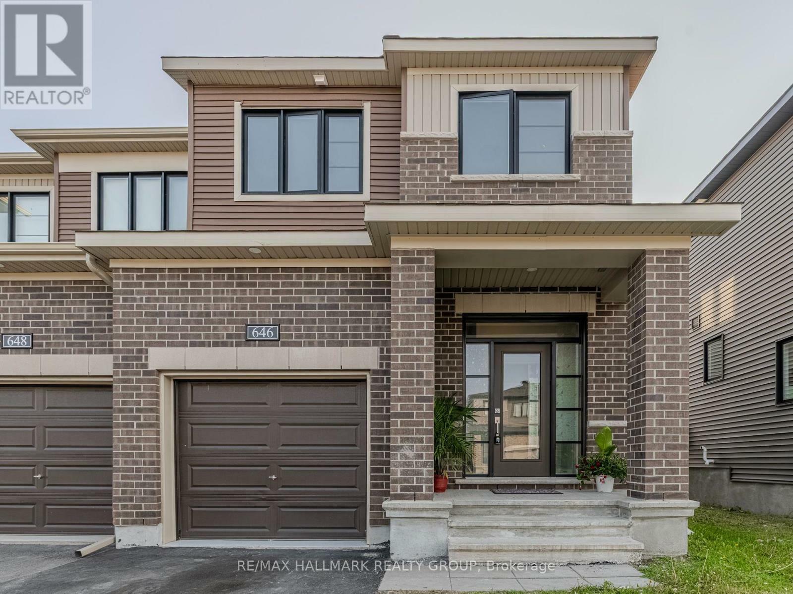 Property Photo: 646 Hamsa Street ON K2J 6Z7