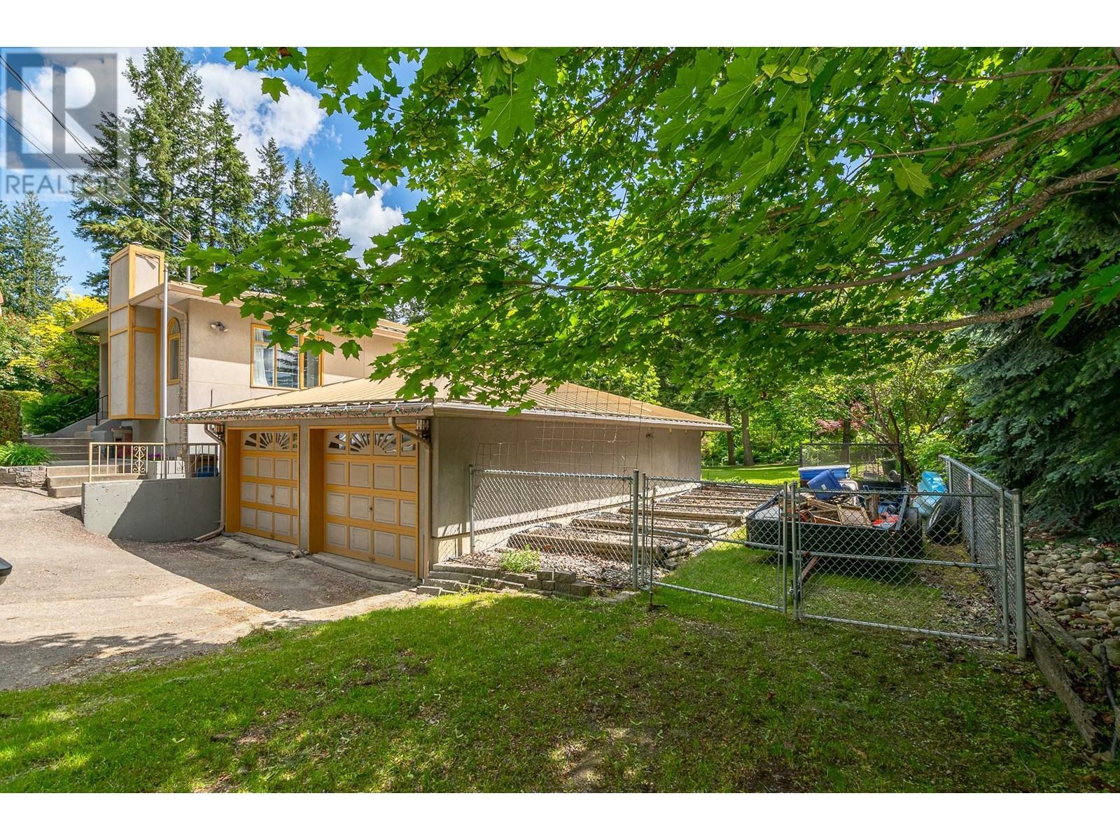 Photo de la propriété: 1180 18 Street Northeast BC V1E 2T4