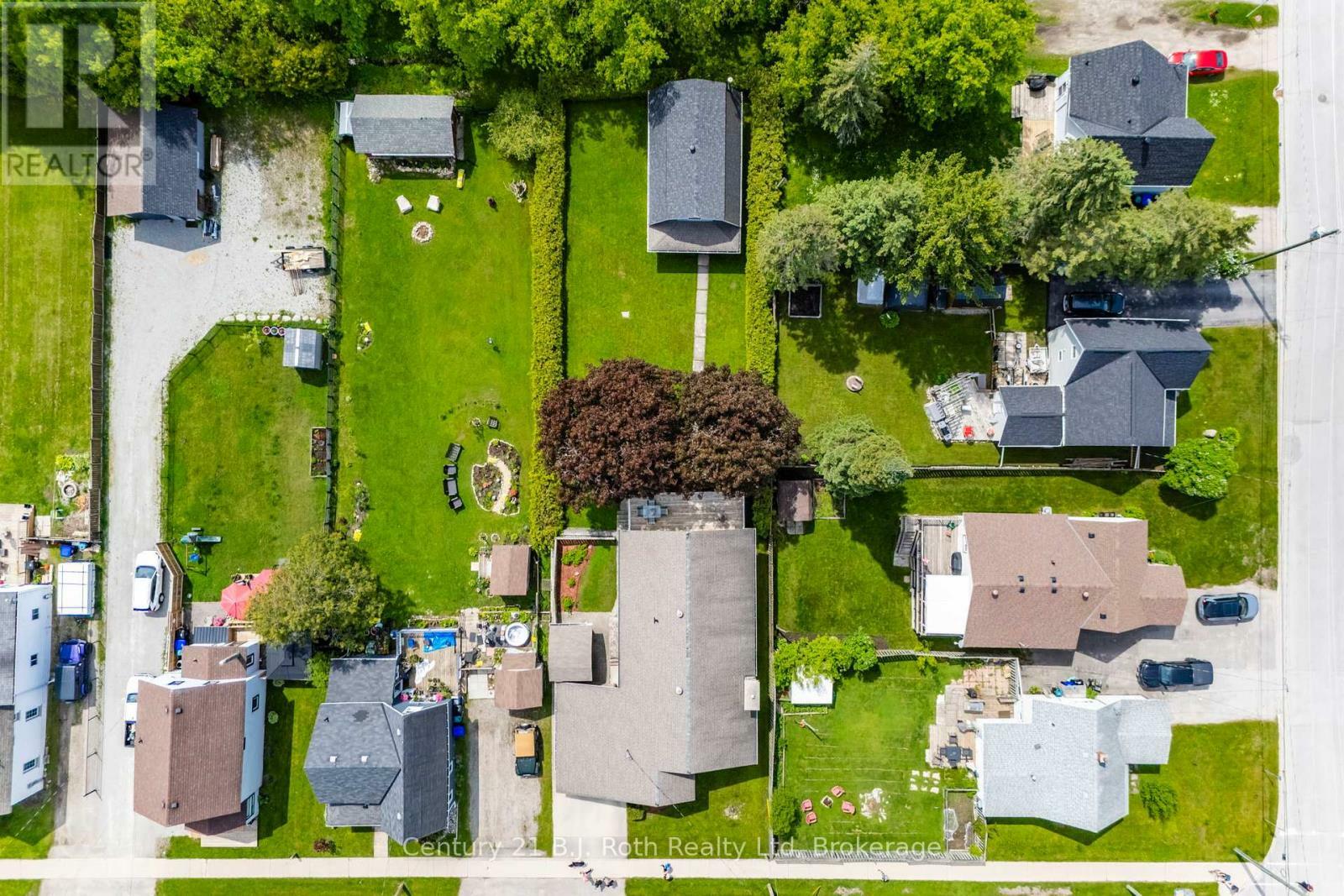 Photo de la propriété: 56 Fox Street ON L9M 1B5