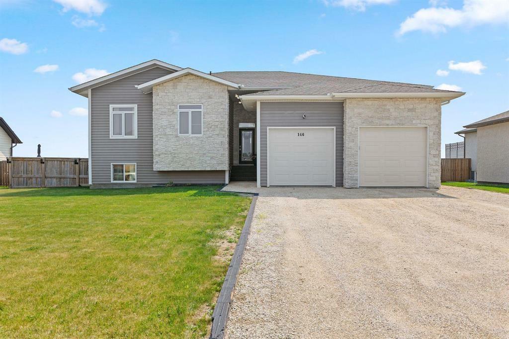 Property Photo: 146 Carleton Drive MB R5G 0W4